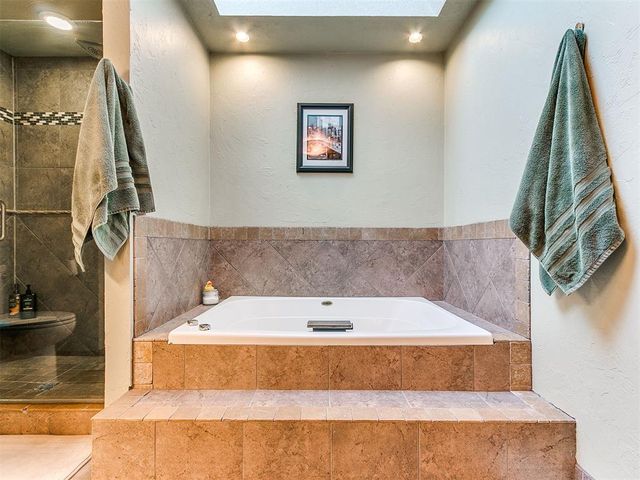 2716 NW 158th Street, Edmond, OK 73013