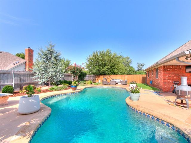 2716 NW 158th Street, Edmond, OK 73013