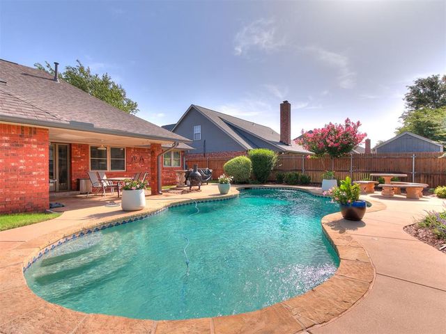 2716 NW 158th Street, Edmond, OK 73013