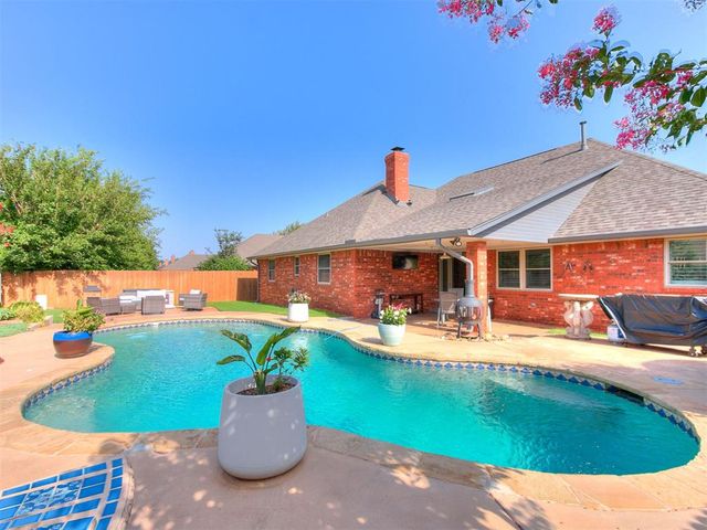 2716 NW 158th Street, Edmond, OK 73013