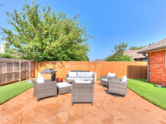2716 NW 158th Street, Edmond, OK 73013