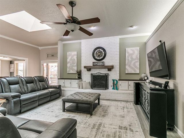 2716 NW 158th Street, Edmond, OK 73013