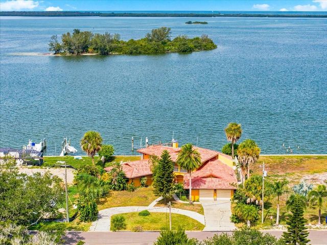 111 SHORE DRIVE, Dunedin, FL 34698