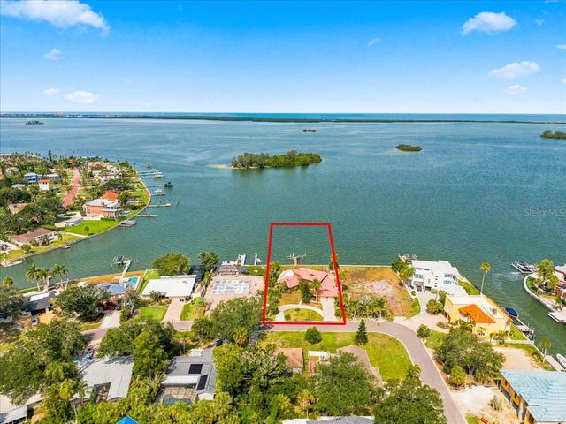 111 SHORE DRIVE, Dunedin, FL 34698
