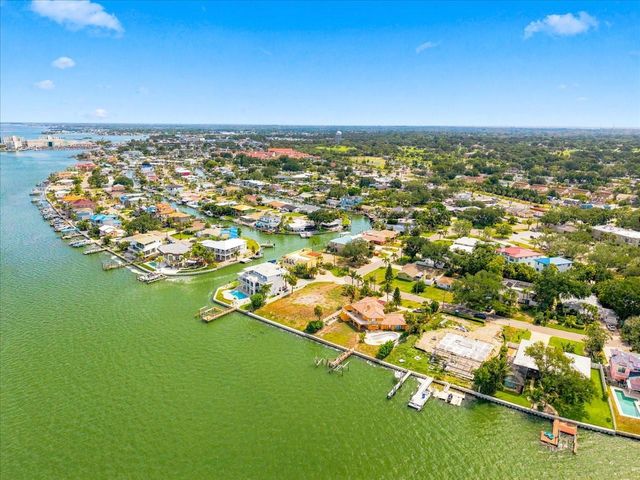 111 SHORE DRIVE, Dunedin, FL 34698