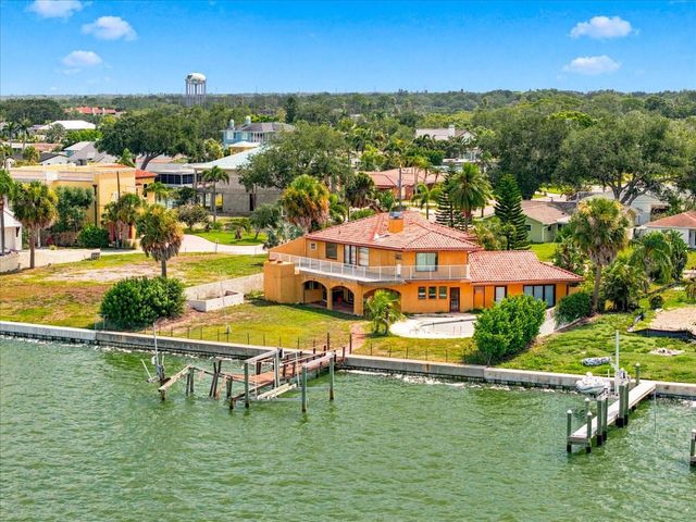 111 SHORE DRIVE, Dunedin, FL 34698
