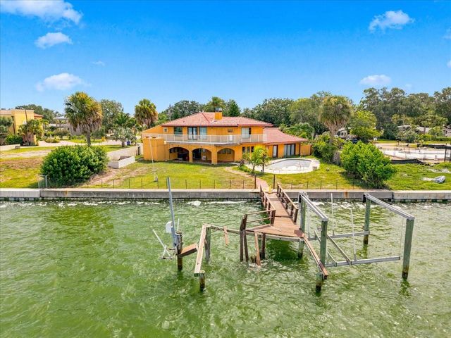 111 SHORE DRIVE, Dunedin, FL 34698