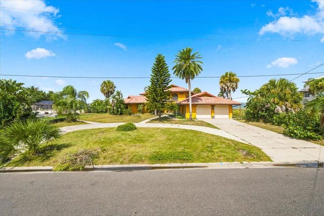 111 SHORE DRIVE, Dunedin, FL 34698