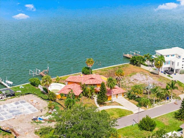 111 SHORE DRIVE, Dunedin, FL 34698