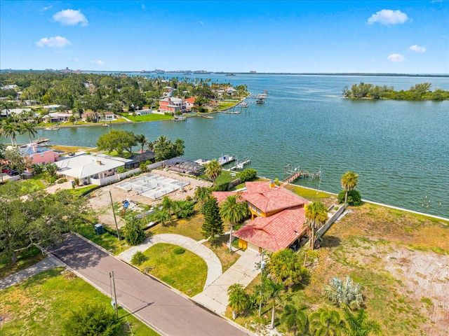 111 SHORE DRIVE, Dunedin, FL 34698