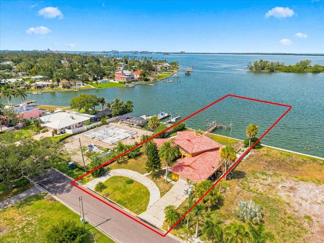 111 SHORE DRIVE, Dunedin, FL 34698