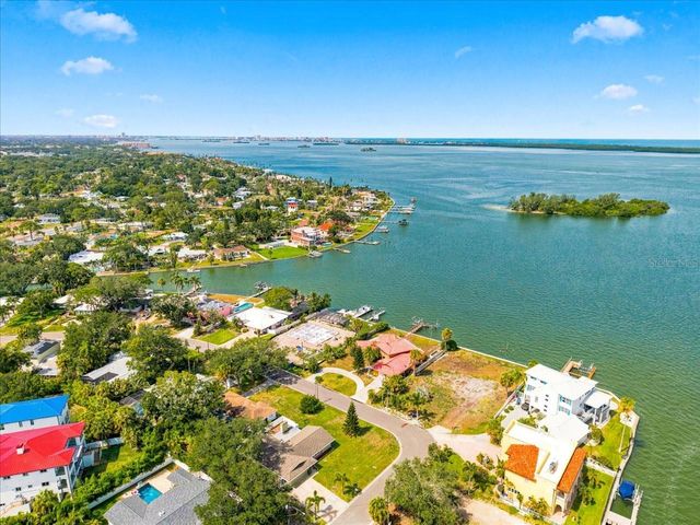 111 SHORE DRIVE, Dunedin, FL 34698
