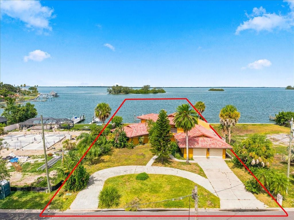 111 SHORE DRIVE, Dunedin, FL 34698