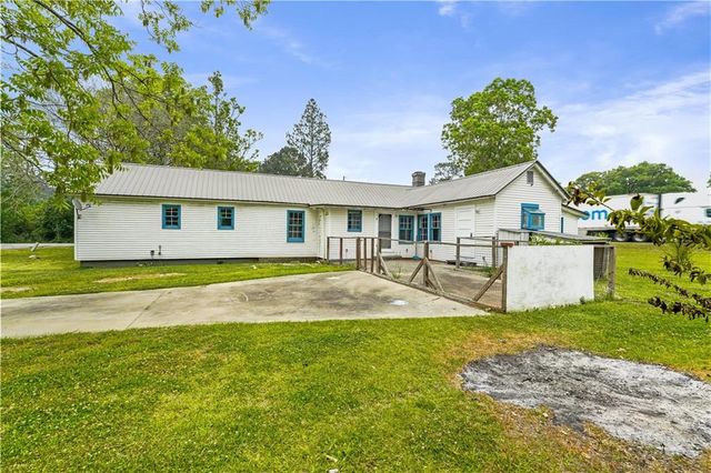 1106 NW Oak Street, Townsend, GA 31331