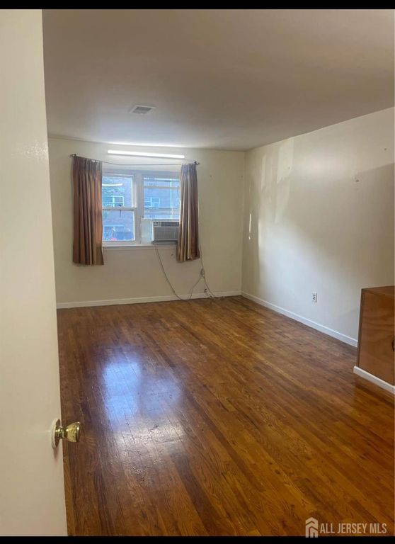 254 college Drive, Edison, NJ 08817