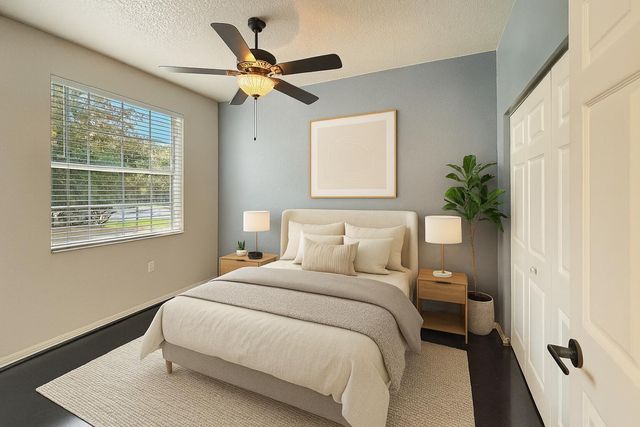 2400 E Aragon Boulevard Unit 2, Sunrise, FL 33313