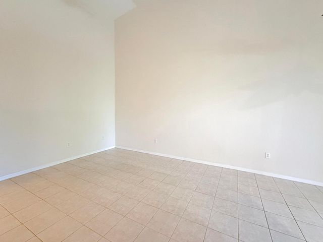 2400 E Aragon Boulevard Unit 2, Sunrise, FL 33313