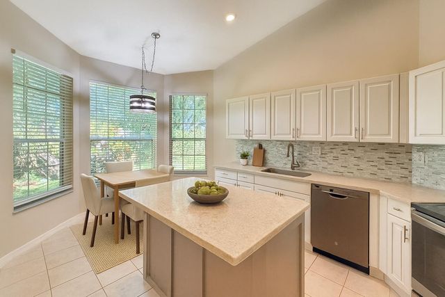 2400 E Aragon Boulevard Unit 2, Sunrise, FL 33313