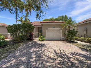 2400 E Aragon Boulevard Unit 2, Sunrise, FL 33313