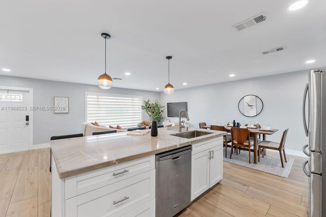 6701 NW 98th Ave, Tamarac, FL 33321