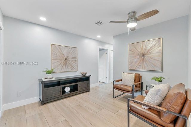 6701 NW 98th Ave, Tamarac, FL 33321