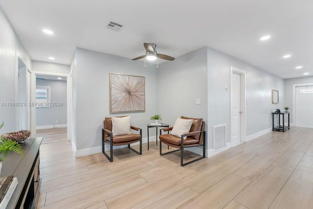 6701 NW 98th Ave, Tamarac, FL 33321