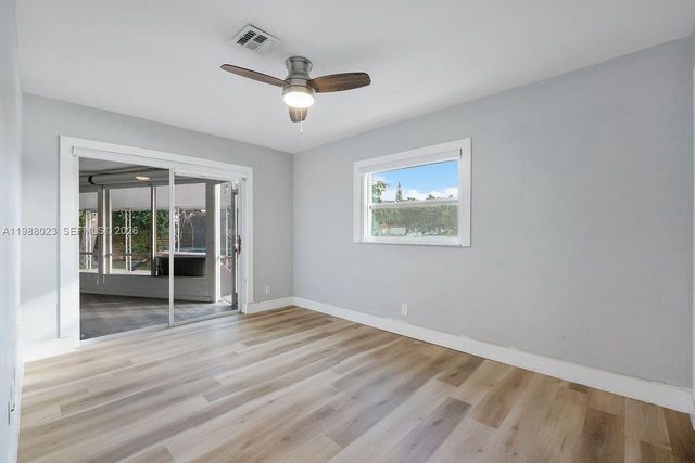 6701 NW 98th Ave, Tamarac, FL 33321