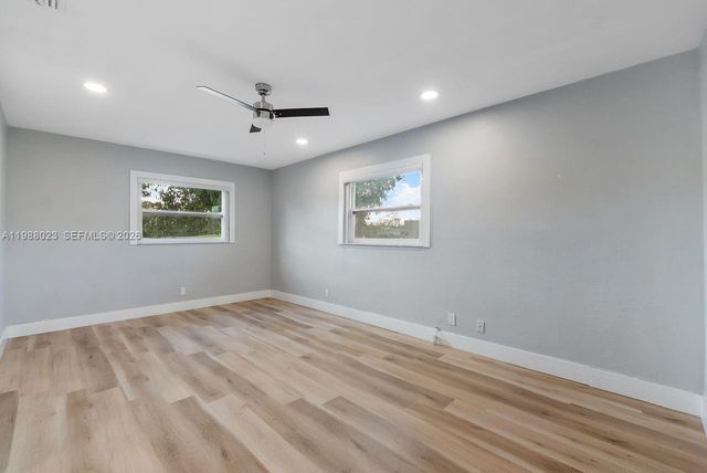 6701 NW 98th Ave, Tamarac, FL 33321