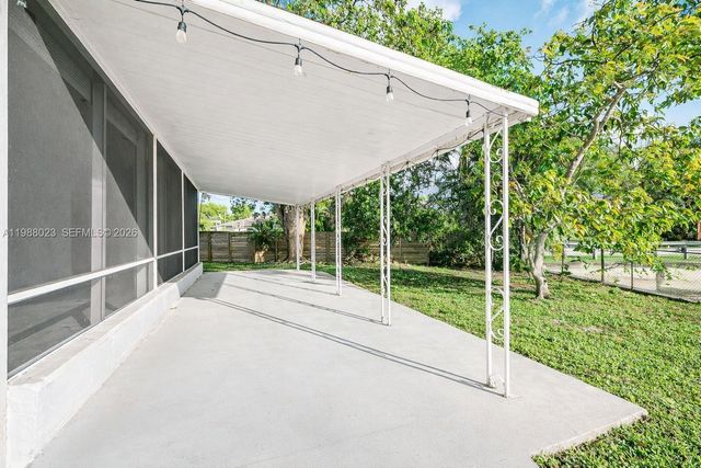 6701 NW 98th Ave, Tamarac, FL 33321