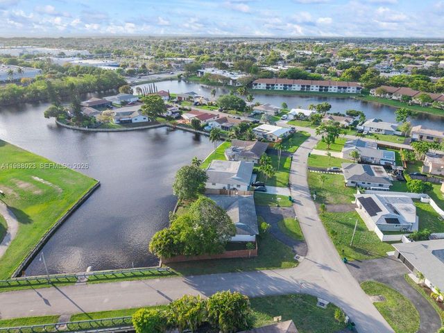 6701 NW 98th Ave, Tamarac, FL 33321