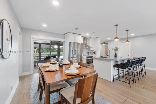 6701 NW 98th Ave, Tamarac, FL 33321