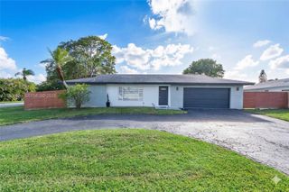6701 NW 98th Ave, Tamarac, FL 33321