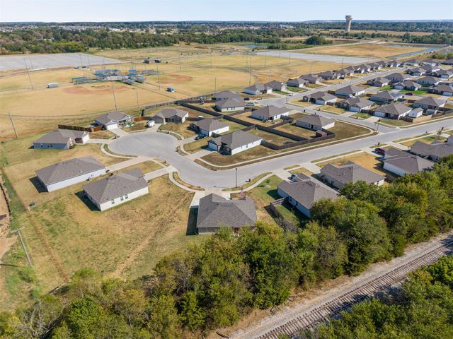11008 N 100th East Avenue, Owasso, OK 74055
