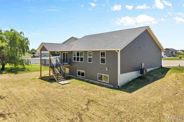 2832 Beth Ann Court, Pontoon Beach, IL 62040