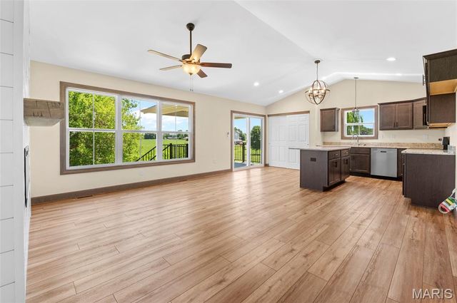 2832 Beth Ann Court, Pontoon Beach, IL 62040