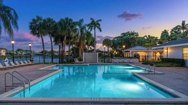 18226 Mediterranean Boulevard 516, Hialeah, FL 33015