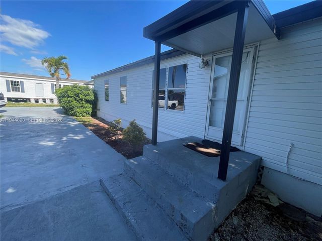 19800 SW 180th Ave unit 394, Miami, FL 33187