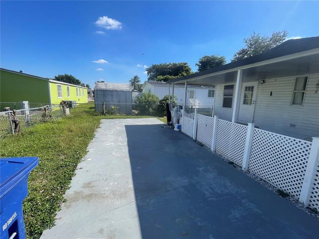 19800 SW 180th Ave unit 394, Miami, FL 33187