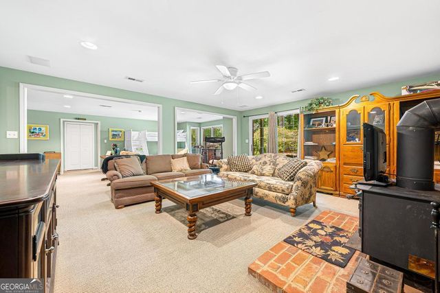 1230 Melody Lane, Hartwell, GA 30643