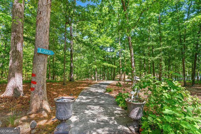 1230 Melody Lane, Hartwell, GA 30643