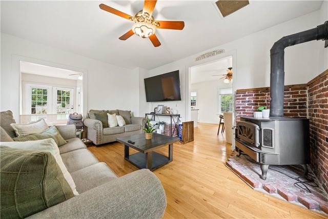 825 Victory Highway, Burrillville, RI 02839