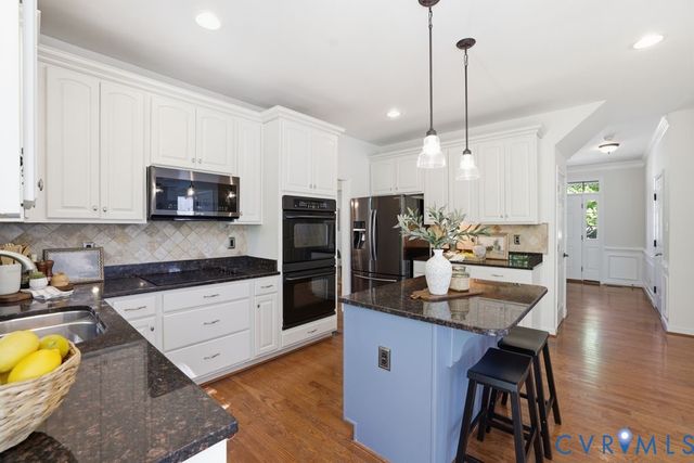 5718 Trail Ride Dr, Moseley, VA 23120