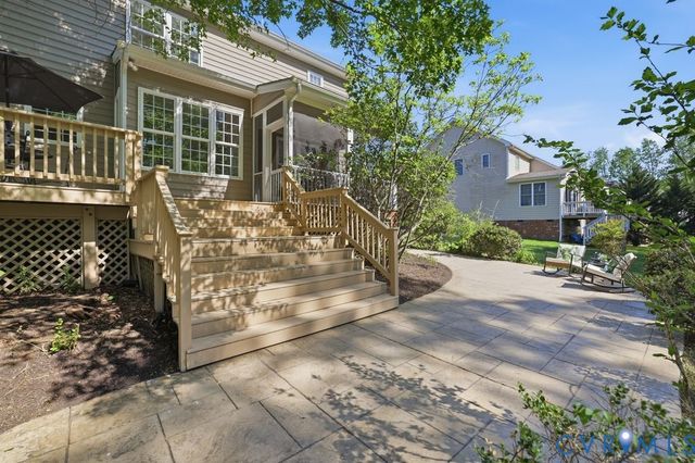 5718 Trail Ride Dr, Moseley, VA 23120
