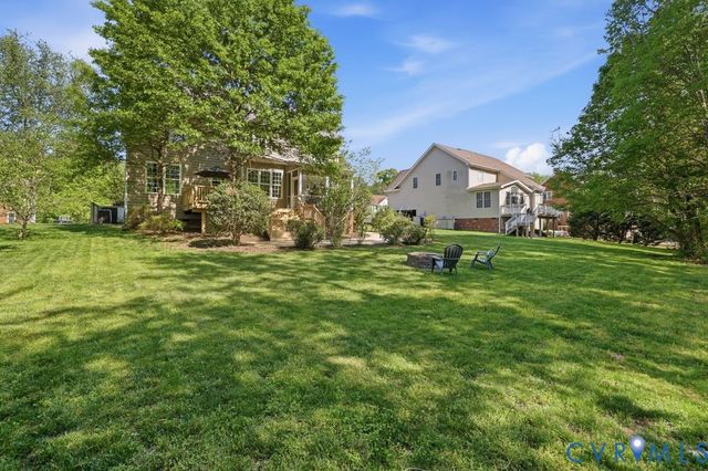5718 Trail Ride Dr, Moseley, VA 23120