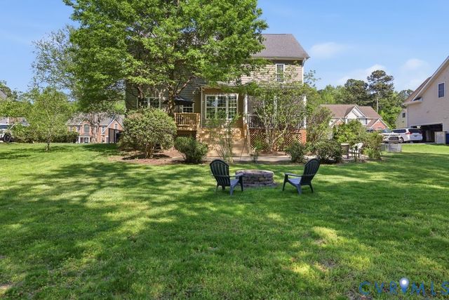 5718 Trail Ride Dr, Moseley, VA 23120