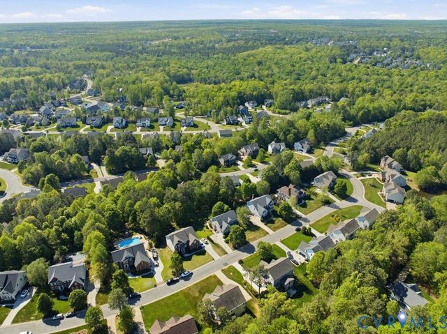 5718 Trail Ride Dr, Moseley, VA 23120
