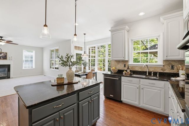 5718 Trail Ride Dr, Moseley, VA 23120
