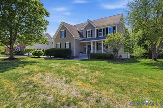 5718 Trail Ride Dr, Moseley, VA 23120