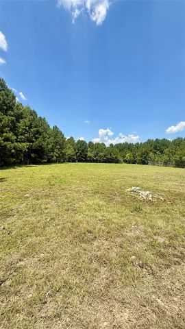 464 Road 3011a, Dayton, TX 77535
