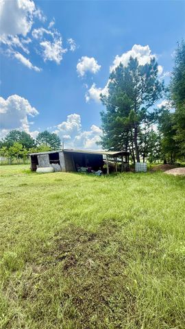 464 Road 3011a, Dayton, TX 77535